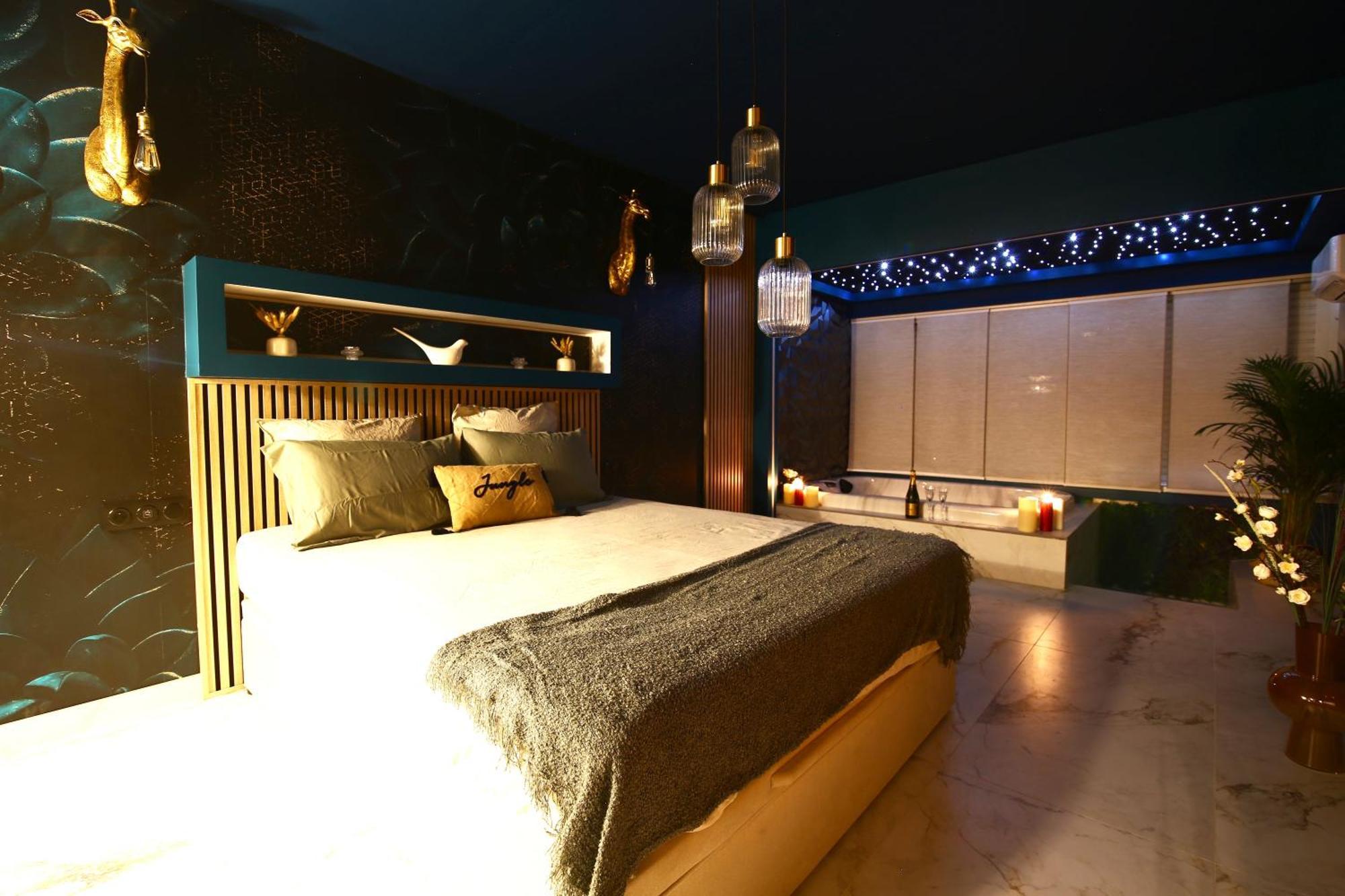 Flower Suite And Spa La Seyne-sur-Mer Bagian luar foto