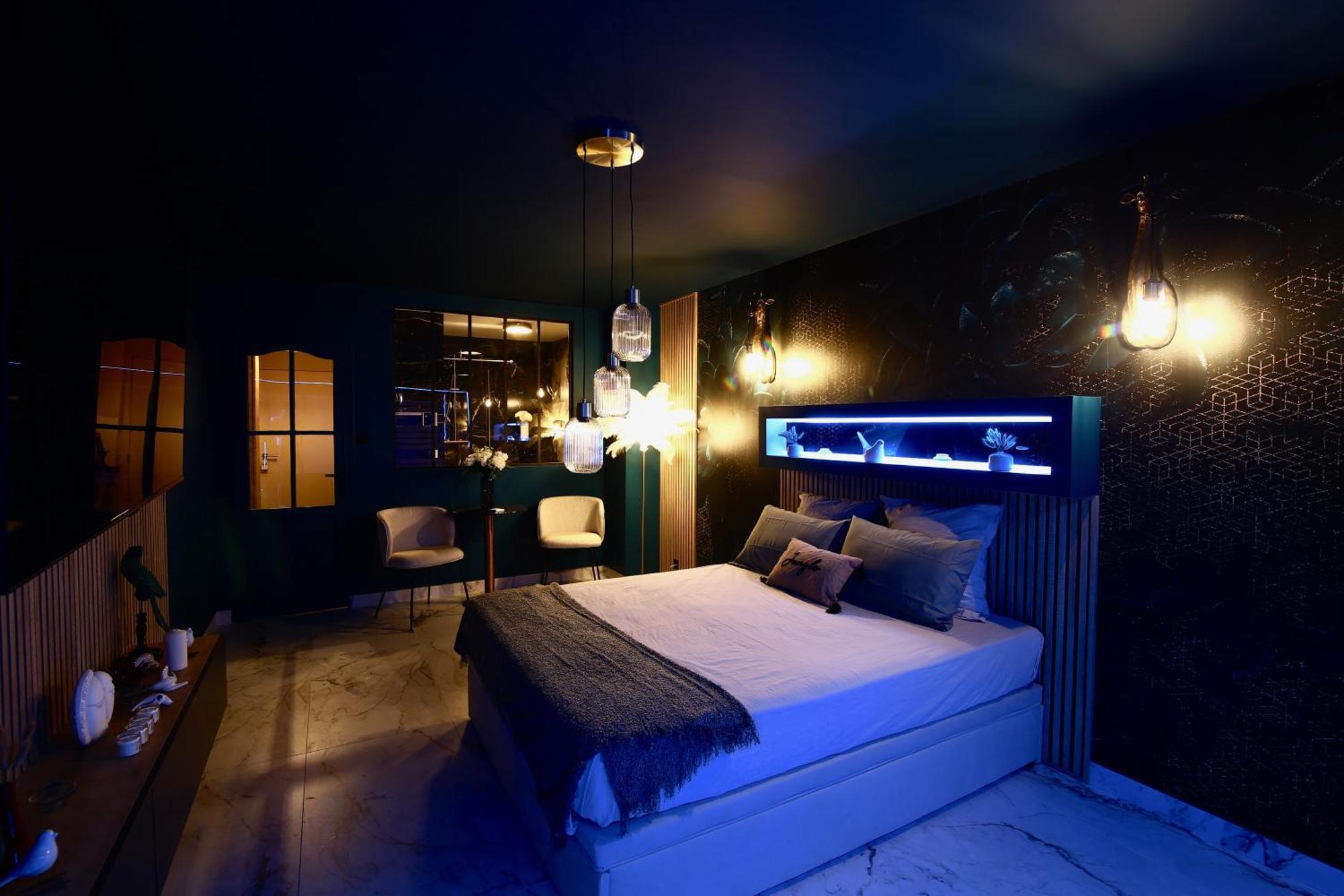 Flower Suite And Spa La Seyne-sur-Mer Bagian luar foto