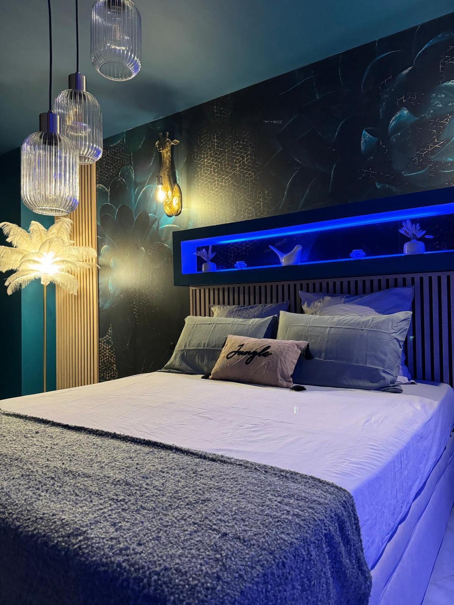 Flower Suite And Spa La Seyne-sur-Mer Bagian luar foto